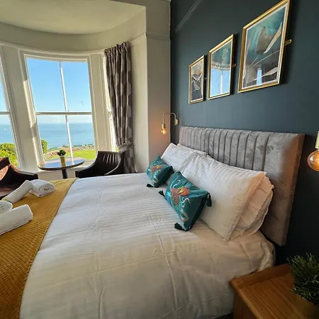 The Rockside Bed and breakfast 4*